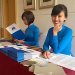 Anh ngủ thêm đi anh Em phải dậy lấy chồng