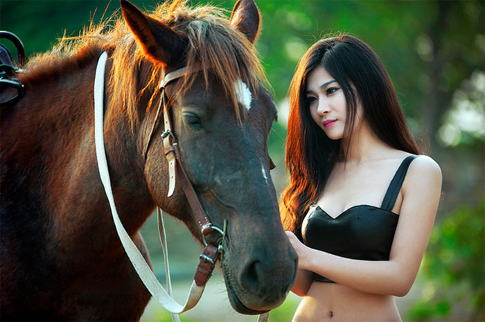 Yêu em Ngọc Tư hot girl bị đòi quà Kim Trang