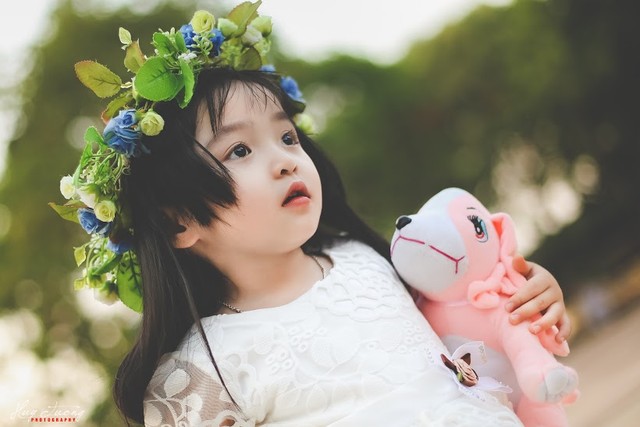 Em sinh ra từ đâu?