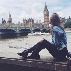 Hôm qua em ấy bảo